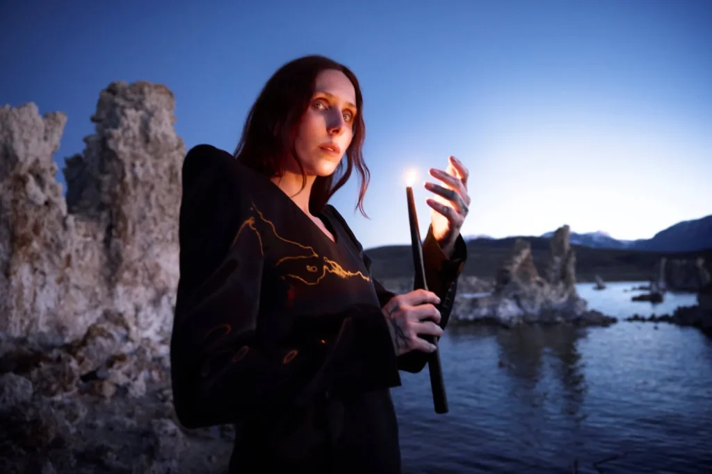 Flyer: Chelsea Wolfe im Admiralspalast